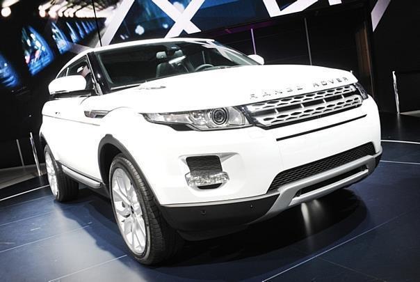 Der neue Range Rover Evoque feiert auf dem Pariser Autosalon seine Weltpremiere. Auf dem deutschen Markt kommt der kompakte SUV im Spätsommer 2011. Foto: Auto-Reporter.NET